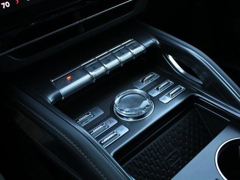 New 2026 Lincoln Nautilus Premier image 17