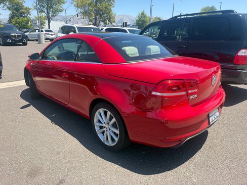 Used 2013 Volkswagen Eos FWD image 6