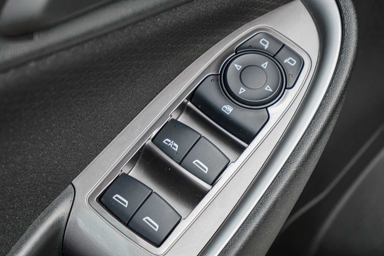 Used 2025 Chevrolet Malibu LT FWD image 17