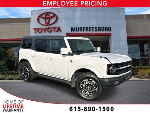 Used 2023 Ford Bronco Outer Banks image 1