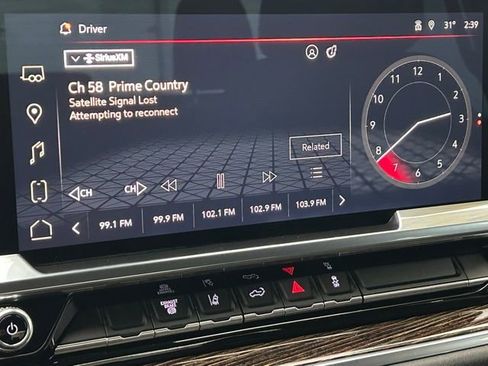 Used 2024 GMC Sierra 2500 SLE w/ SLE Convenience Package image 19