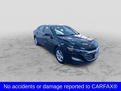 Used 2024 Chevrolet Malibu LT image 3