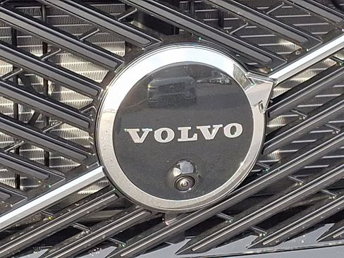 New 2026 Volvo XC60 B5 Plus w/ Protection Package Premier image 16