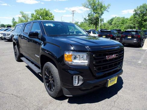 Certified 2022 GMC Canyon Elevation w/ Elevation Premium Package AWD/4WD image 1