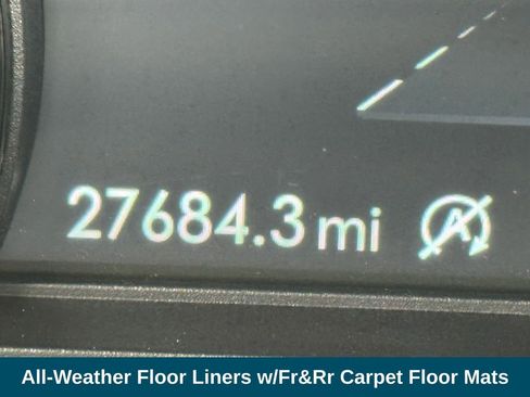 Used 2022 Lincoln Corsair AWD w/ Premium Package image 15
