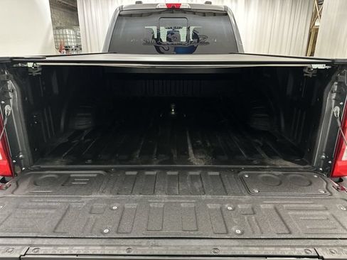 Used 2024 Ford F250 Lariat w/ Sport Appearance Package AWD/4WD image 22