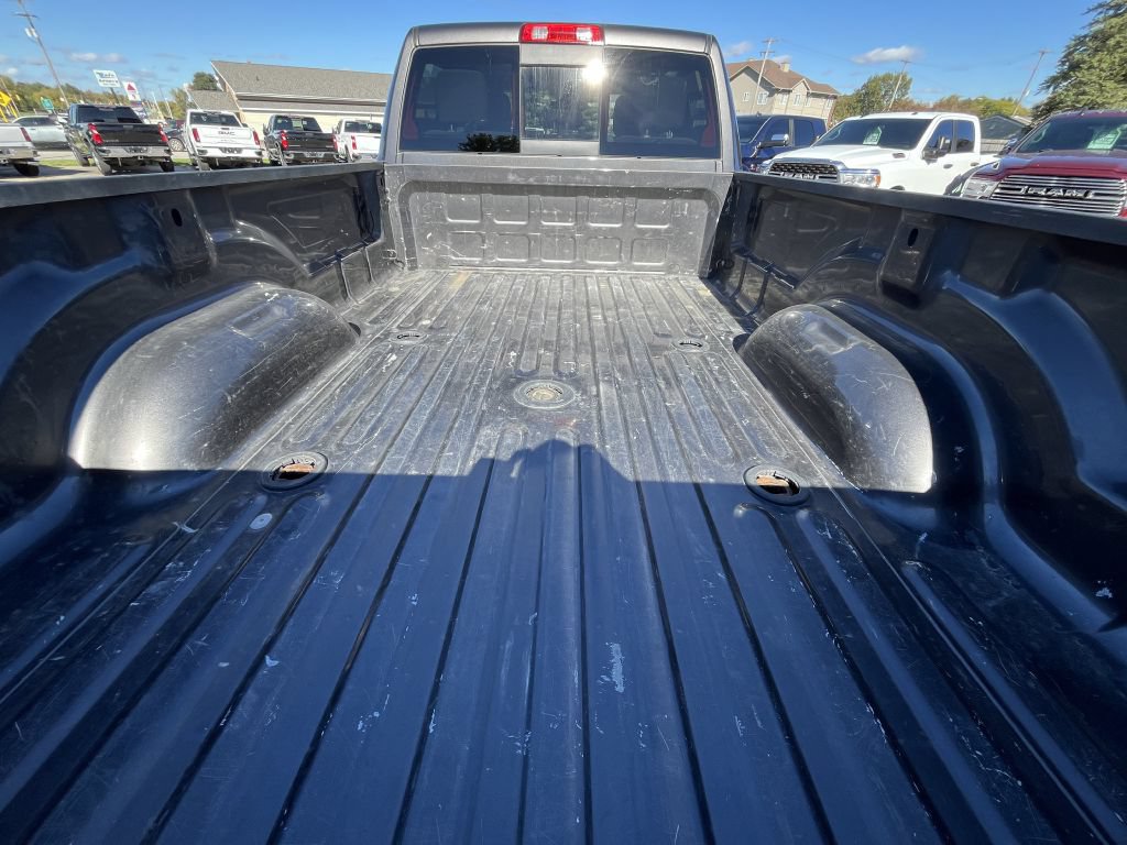 Used 2024 RAM 3500 Big Horn w/ Night Edition AWD/4WD image 8