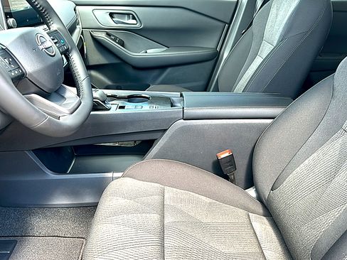 New 2026 Nissan Rogue SV w/ Cold Weather Package image 10