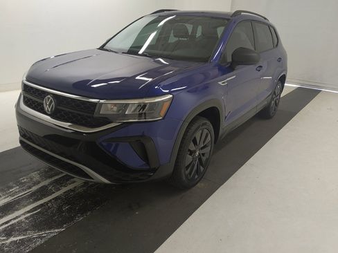 Used 2024 Volkswagen Taos S w/ MDO Package image 2