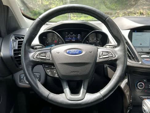 Used 2019 Ford Escape Titanium AWD/4WD image 8