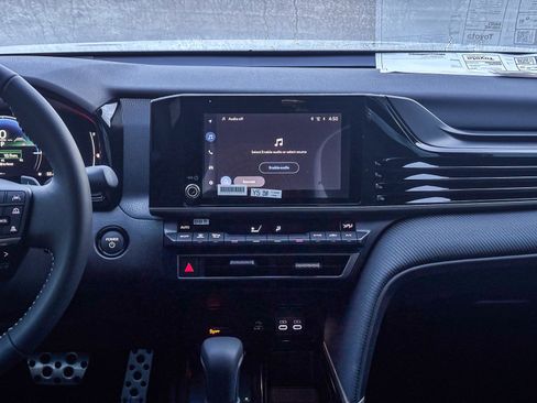 New 2026 Toyota Camry Hybrid image 16