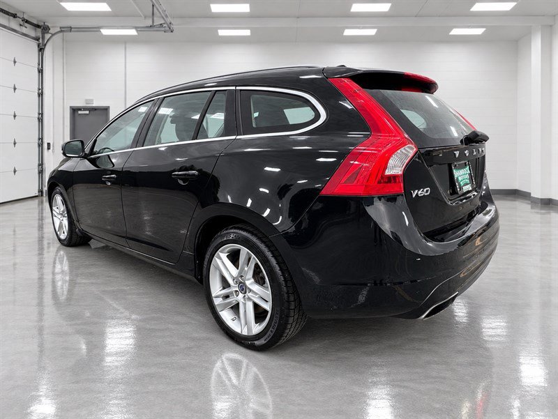 Used 2015 Volvo V60 T5 Premier FWD image 5