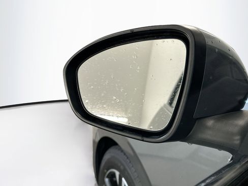 Used 2024 Nissan Sentra SV image 16