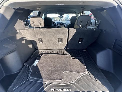 Used 2019 Chevrolet Equinox LT w/ Driver Convenience Package image 14