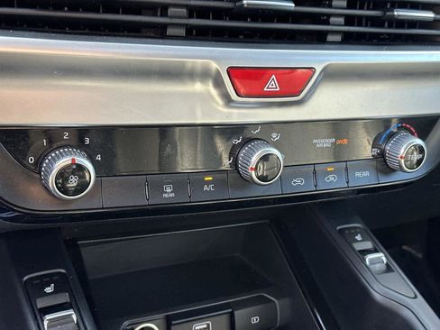 Used 2020 Kia Telluride S w/ S 8 Passenger Seating Package image 27