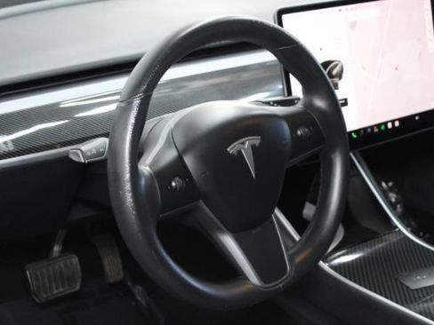 Used 2018 Tesla Model 3 Long Range AWD/4WD image 13
