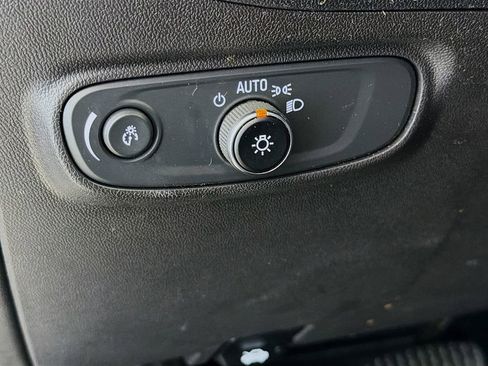 Used 2023 Chevrolet Equinox RS image 12