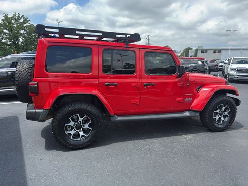 Used 2021 Jeep Wrangler Unlimited Sahara w/ Cold Weather Group AWD/4WD image 5