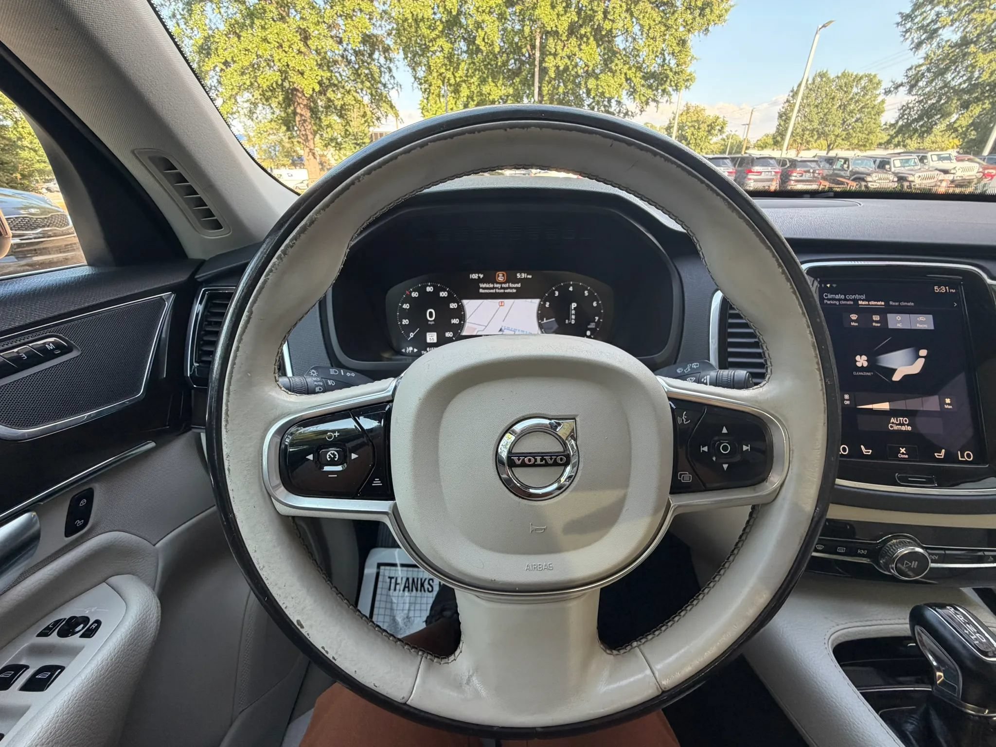 Used 2018 Volvo XC90 T6 Momentum w/ Convenience Package AWD/4WD image 28