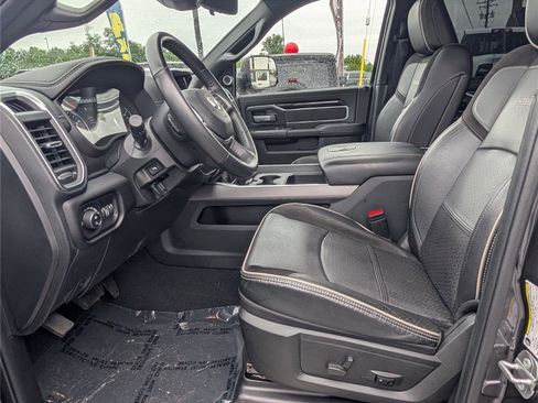 Used 2022 RAM 3500 Laramie AWD/4WD image 21