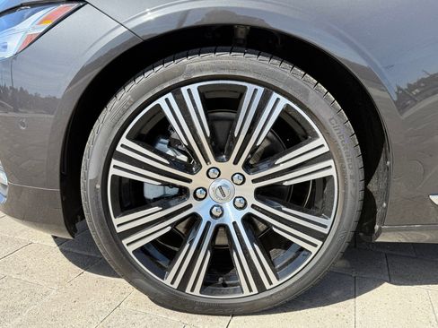 New 2025 Volvo S90 B6 Plus w/ Protection Package Premier image 20