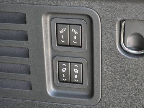 New 2026 Buick Enclave Preferred AWD/4WD image 32