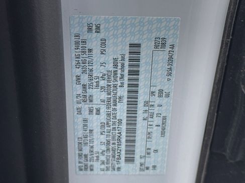 Used 2024 Ford Transit 350 XLT image 28