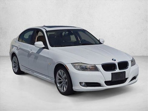 Used 2011 BMW 328i Sedan RWD image 3