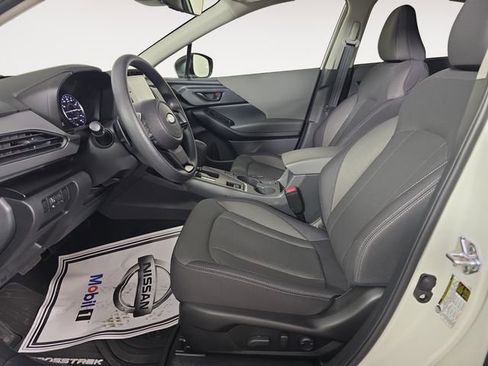Used 2025 Subaru Crosstrek 2.0i Premium AWD/4WD image 9