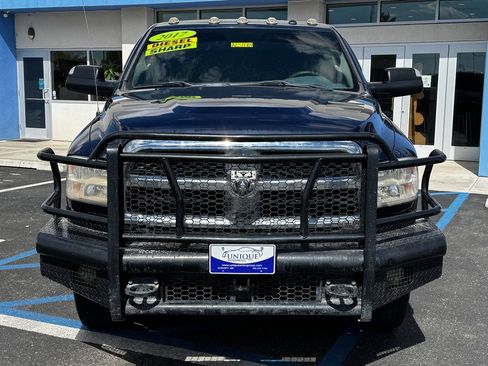 Used 2017 RAM 2500 Tradesman w/ Chrome Appearance Group image 8