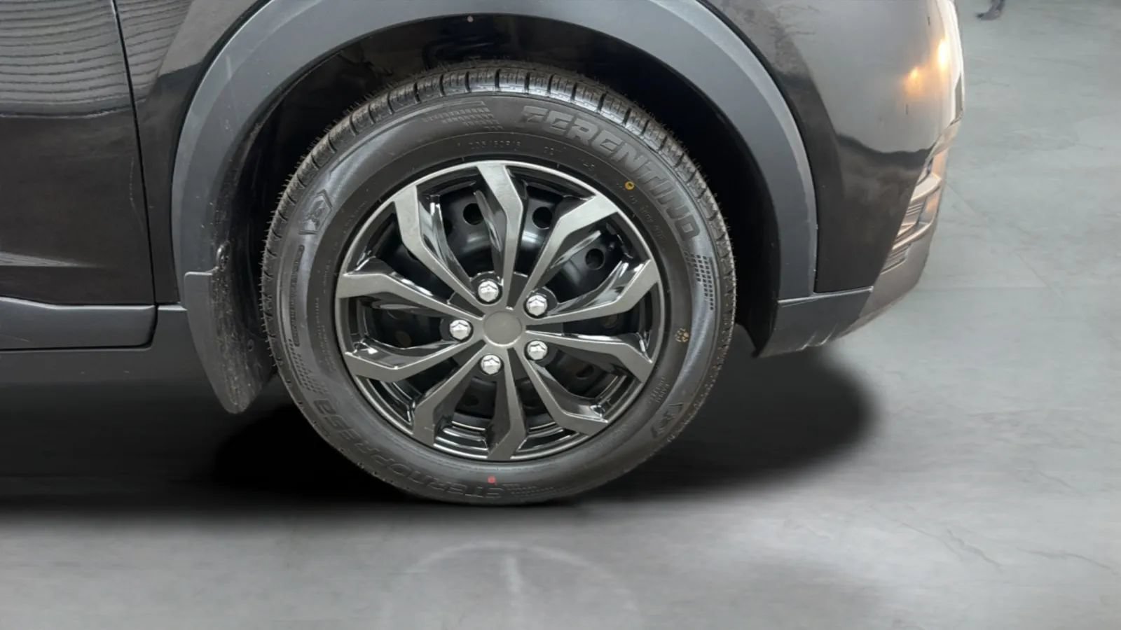 Used 2018 Nissan Kicks S FWD image 24