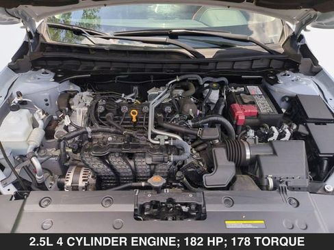 Used 2024 Nissan Altima 2.5 SR AWD/4WD image 33
