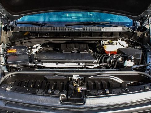 Used 2024 Chevrolet Silverado 1500 Custom image 40