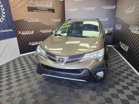 Used 2013 Toyota RAV4 Limited FWD image 3