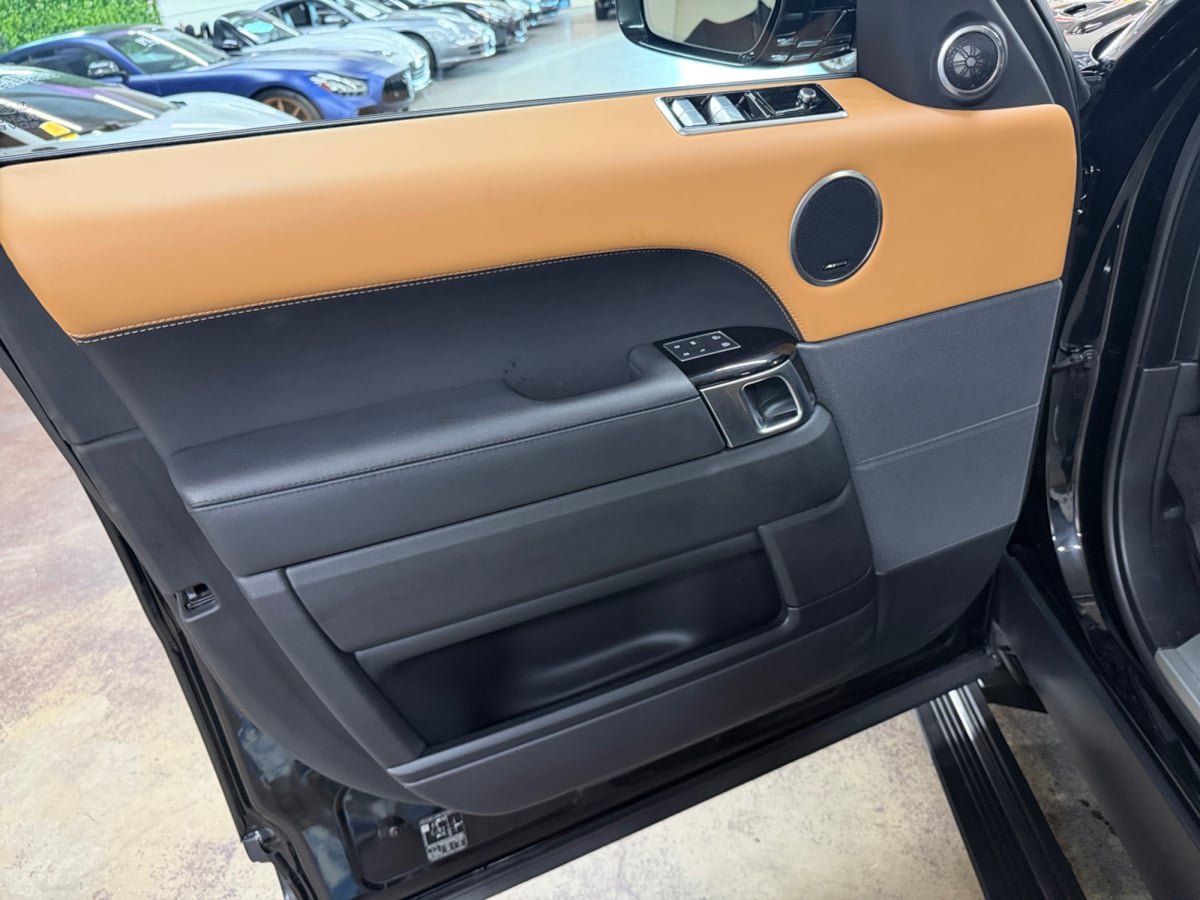 Used 2022 Land Rover Range Rover Sport Autobiography AWD/4WD image 11