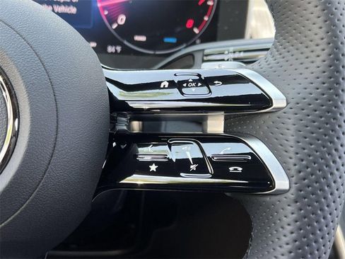 Certified 2025 Mercedes-Benz GLC 300 4MATIC image 29