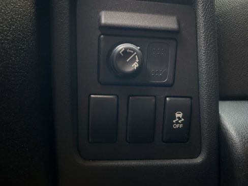 Used 2013 Nissan Rogue SV image 15