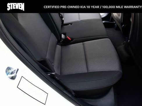 Certified 2025 Kia Soul LX w/ LX Technology Package FWD image 12