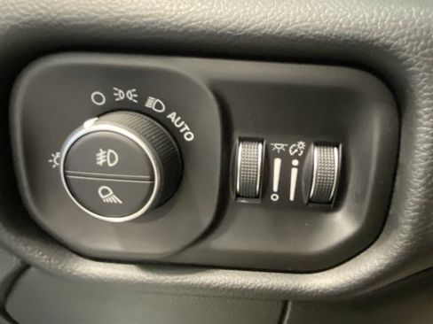 Used 2020 RAM 2500 Laramie image 41