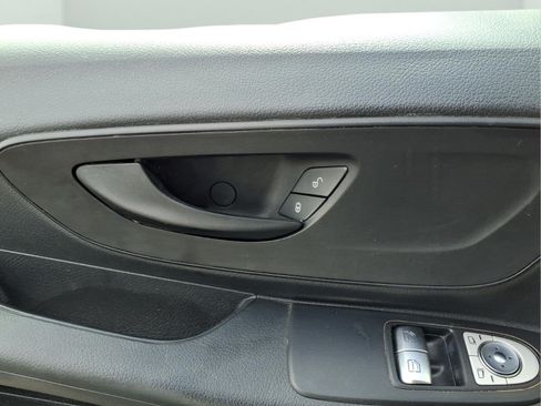 Used 2018 Mercedes-Benz Metris image 14