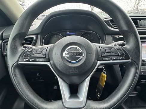 Used 2018 Nissan Rogue S AWD/4WD image 41