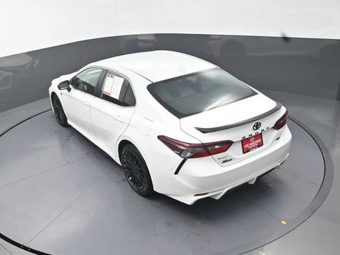 Used 2024 Toyota Camry SE FWD image 26