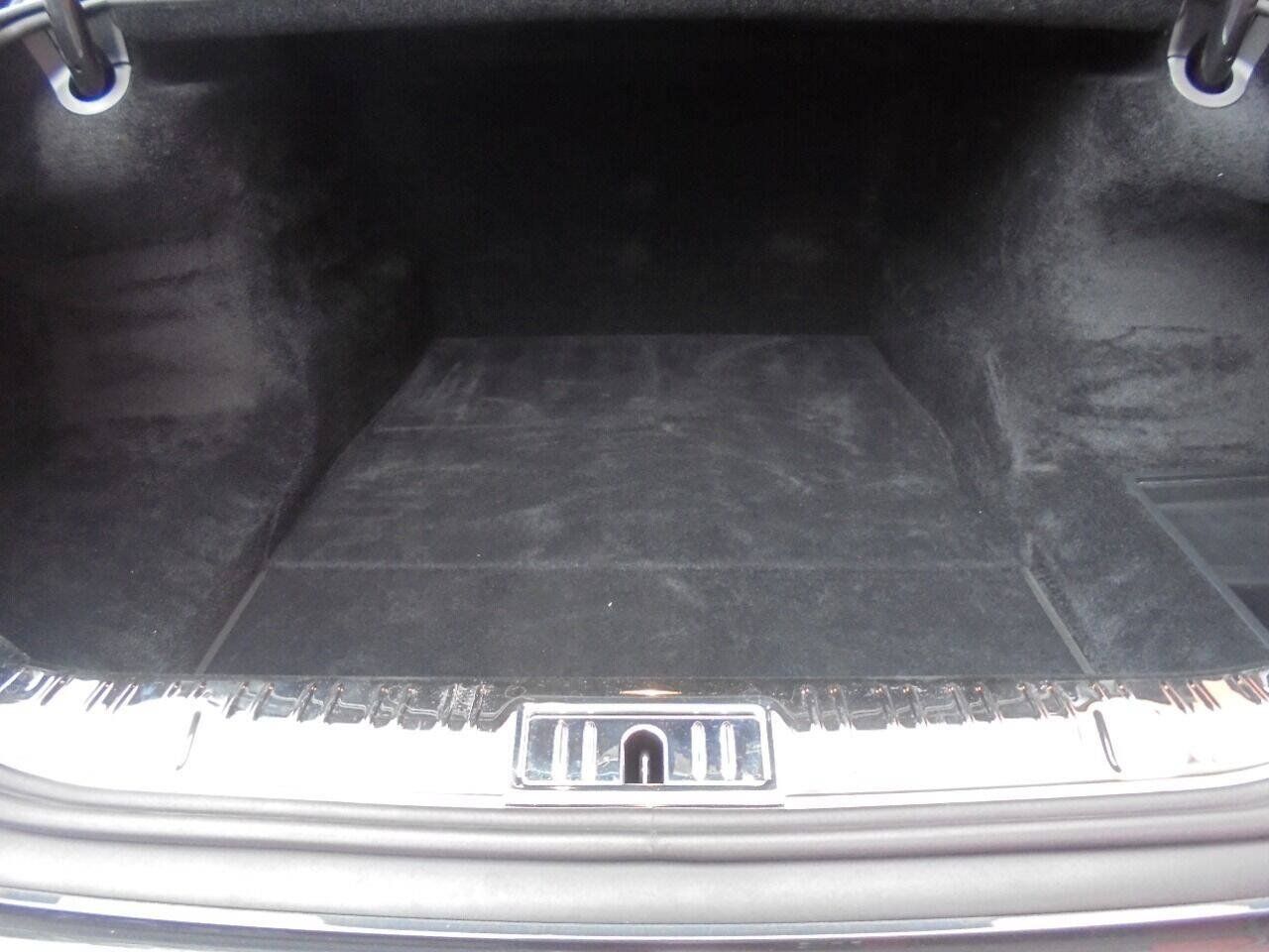 Used 2011 Rolls-Royce Ghost RWD image 43