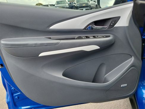 Certified 2017 Chevrolet Bolt Premier w/ Driver Confidence II Package image 22