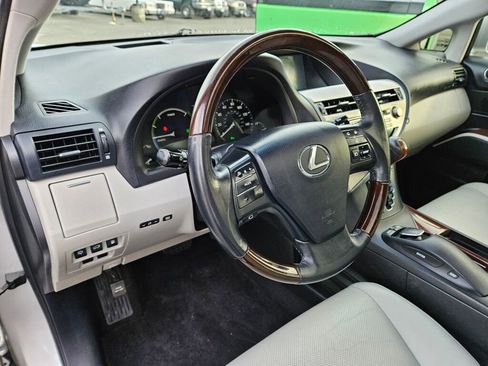 Used 2012 Lexus RX 450h Base w/ Luxury Pkg image 17