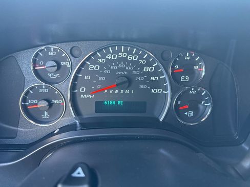 Used 2024 GMC Savana 2500 w/ Driver Convenience Package RWD image 39
