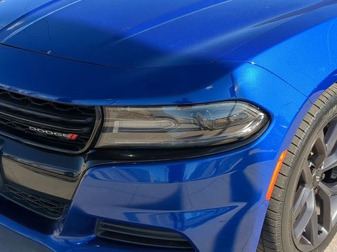 Used 2019 Dodge Charger SXT w/ Blacktop Package image 11