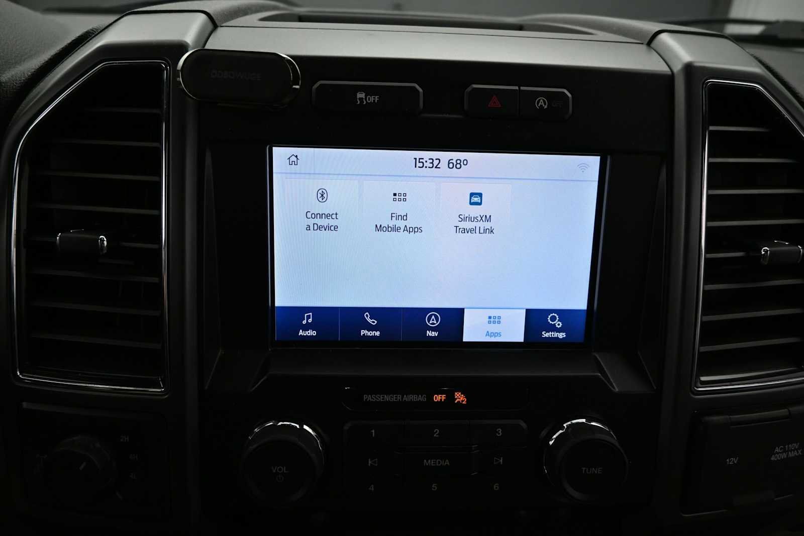 Used 2020 Ford F150 XLT w/ Equipment Group 302A Luxury AWD/4WD image 17