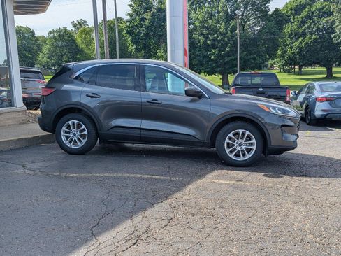 Used 2020 Ford Escape SE AWD/4WD image 9