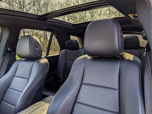 Used 2020 Mercedes-Benz GLE 350 4MATIC w/ 3rd Row Seat Package image 17